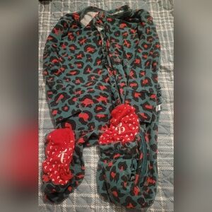 Posh Peanuts Pajamas